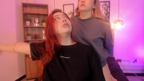 Snapshot of andy_and_emma chatting on 01.07.25 andy_and_emma online show from 01.07.25