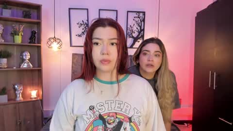 Snapshot of andy_and_emma chatting on 01.19.25 andy_and_emma online show from 01.19.25