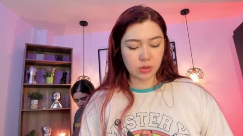 Snapshot of andy_and_emma chatting on 01.19.25 andy_and_emma online show from 01.19.25