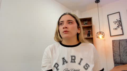 Snapshot of andy_and_emma chatting on 01.23.25 andy_and_emma online show from 01.23.25