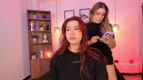 Snapshot of andy_and_emma chatting on 01.31.25 andy_and_emma online show from 01.31.25