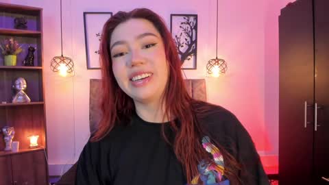 Snapshot of andy_and_emma chatting on 02.01.25 andy_and_emma online show from 02.01.25