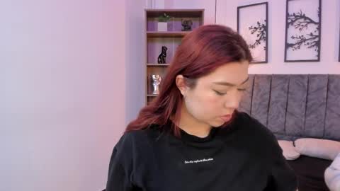 Snapshot of andy_and_emma chatting on 02.10.25 andy_and_emma online show from 02.10.25