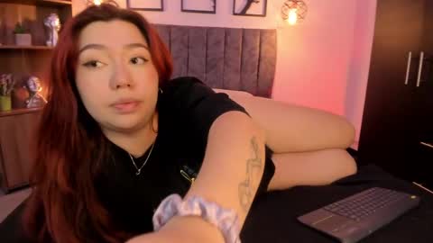 Snapshot of andy_and_emma chatting on 02.20.25 andy_and_emma online show from 02.20.25