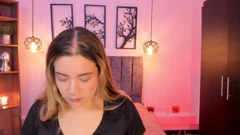 Snapshot of andy_and_emma chatting on 02.21.25 andy_and_emma online show from 02.21.25