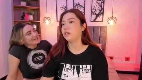 Snapshot of andy_and_emma chatting on 02.22.25 andy_and_emma online show from 02.22.25