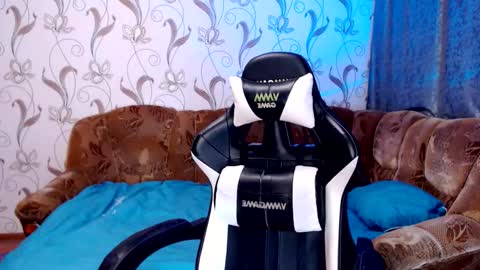 Snapshot of andy_booy chatting on 09.18.25 Andy online show from 09.18.25