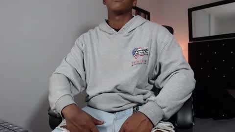 andy_smith333 online show from 03.09.25