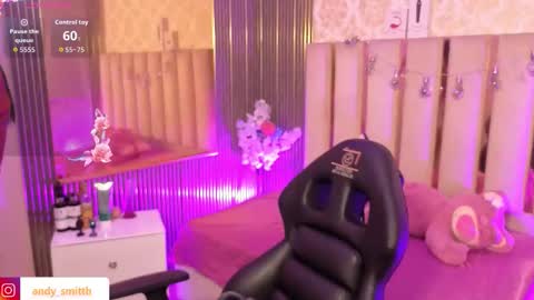 Snapshot of andy_tay1 chatting on 11.28.25 Andy tay online show from 11.28.25