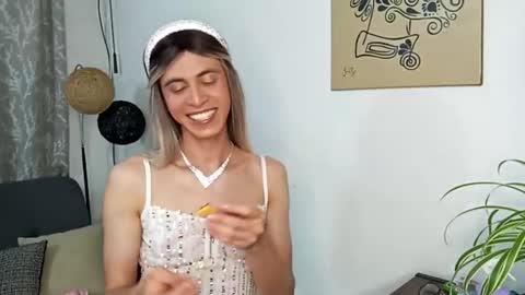 Andy van der Rose online show from 10.31.25