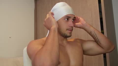 Snapshot of andy_weld chatting on 10.13.25 my onlyfans online show from 10.13.25