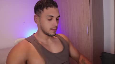 Snapshot of andy_weld chatting on 10.17.25 my onlyfans online show from 10.17.25