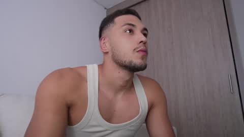 Snapshot of andy_weld chatting on 10.27.25 my onlyfans online show from 10.27.25