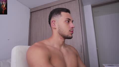 Snapshot of andy_weld chatting on 10.28.25 my onlyfans online show from 10.28.25