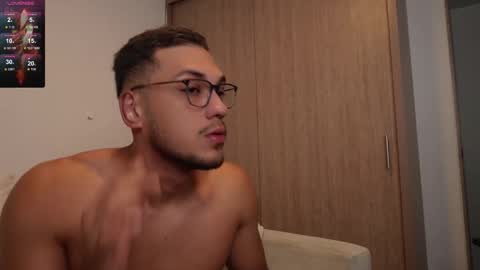 Snapshot of andy_weld chatting on 10.29.25 my onlyfans online show from 10.29.25