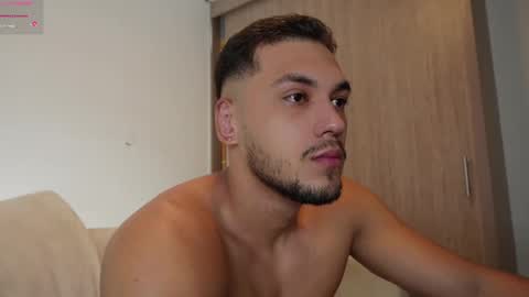 Snapshot of andy_weld chatting on 11.10.25 my onlyfans online show from 11.10.25