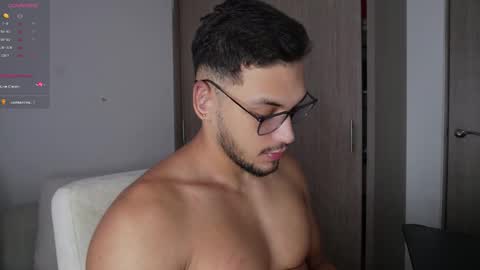 Snapshot of andy_weld chatting on 11.14.25 my onlyfans online show from 11.14.25