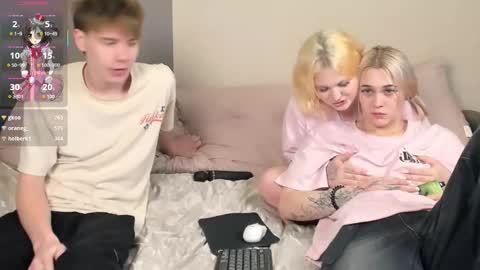 Mandy and Andy online show from 10.05.25