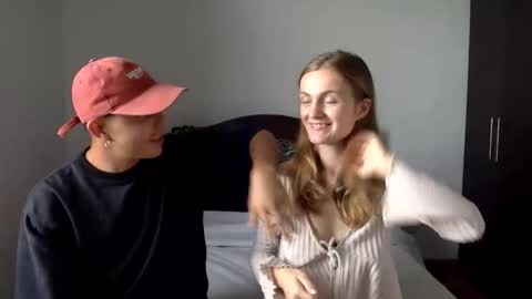 Snapshot of andyzuzka chatting on 02.08.26 andyzuzka online show from 02.08.26