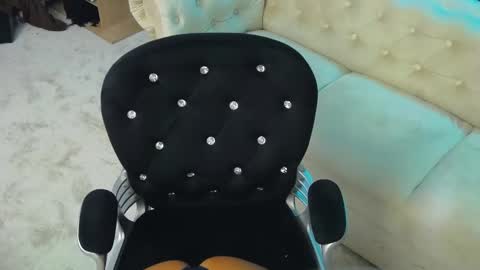 Anne online show from 02.18.25