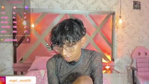 Snapshot of angel__sweet18 chatting on 12.11.24 online show from 12.11.24