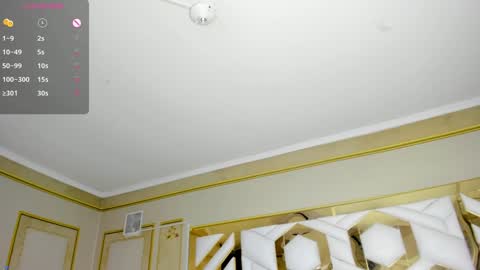 Snapshot of angel__sweet18 chatting on 01.21.25 online show from 01.21.25