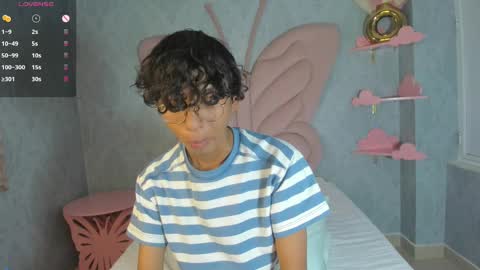 Snapshot of angel__sweet18 chatting on 03.11.25 online show from 03.11.25