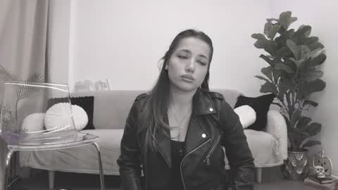 angel__vibe online show from 04.20.26