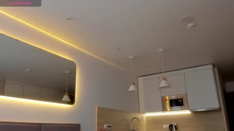 angel_andreww online show from 02.18.25