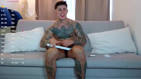 angel_boy01 online show from 11.19.25