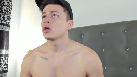 Angel Cuervo online show from 01.02.25