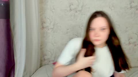 Snapshot of angel_doll585 chatting on 01.13.25 Fallen Angel online show from 01.13.25