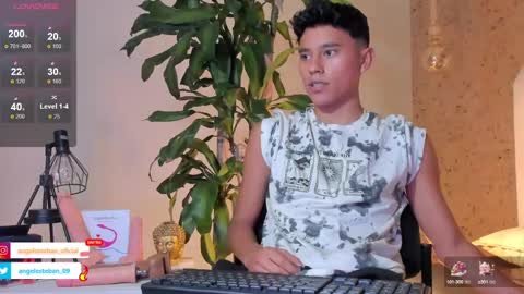 ngel Esteban  online show from 02.01.25