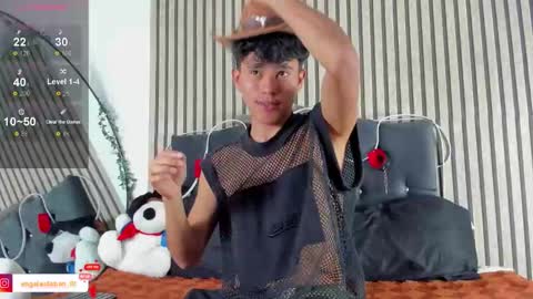 ngel Esteban  online show from 02.04.26