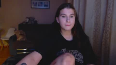 Snapshot of angel_gelya chatting on 06.06.26 Angel online show from 06.06.26