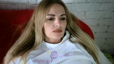 Snapshot of angel_girllovemy chatting on 06.16.26 ANGEL online show from 06.16.26