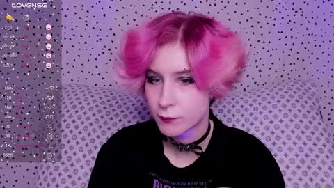 Snapshot of angel_julles chatting on 05.31.26 Angel Dust online show from 05.31.26