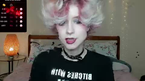 Snapshot of angel_julles chatting on 07.18.26 Angel Dust online show from 07.18.26