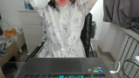 angel_lee__ online show from 01.25.25