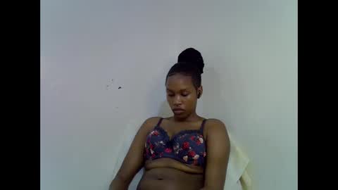 angel_mia5 online show from 12.18.25