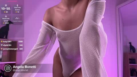 Snapshot of angela_bonetti chatting on 12.20.24 Angela Bonetti online show from 12.20.24