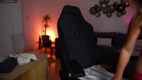 Angela online show from 04.09.26