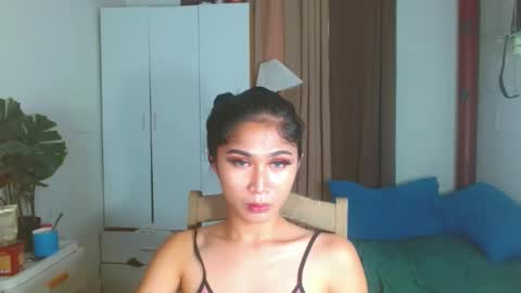 Snapshot of angela_mccollins chatting on 12.12.24 angela online show from 12.12.24