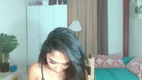 Snapshot of angela_mccollins chatting on 01.29.25 angela online show from 01.29.25