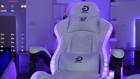 Angela online show from 02.07.25