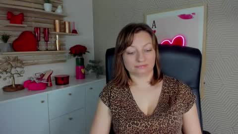 Angela online show from 03.31.26