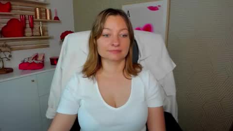 Angela online show from 06.10.26