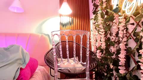 Angela online show from 01.05.25