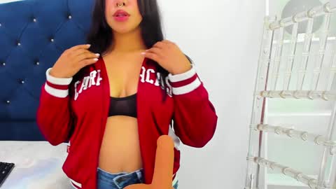 Angela online show from 01.14.25