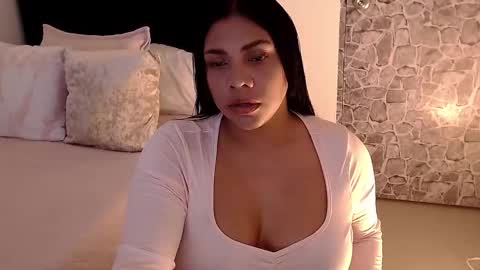 Angela online show from 09.15.25